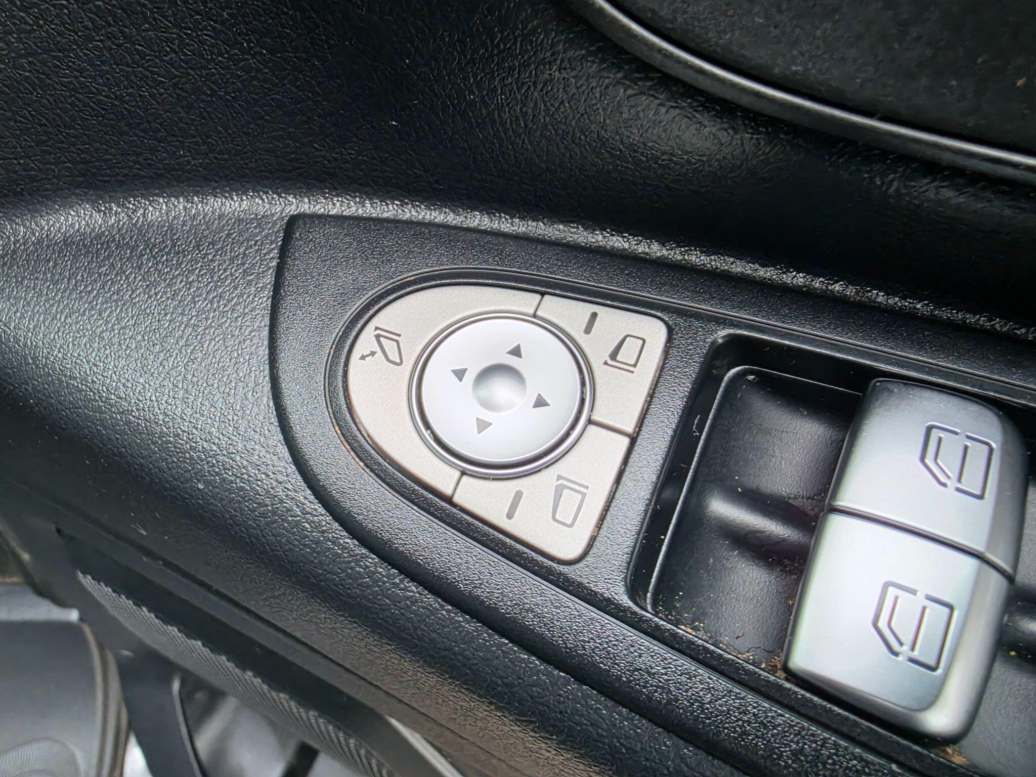 Mercedes-Benz eVito